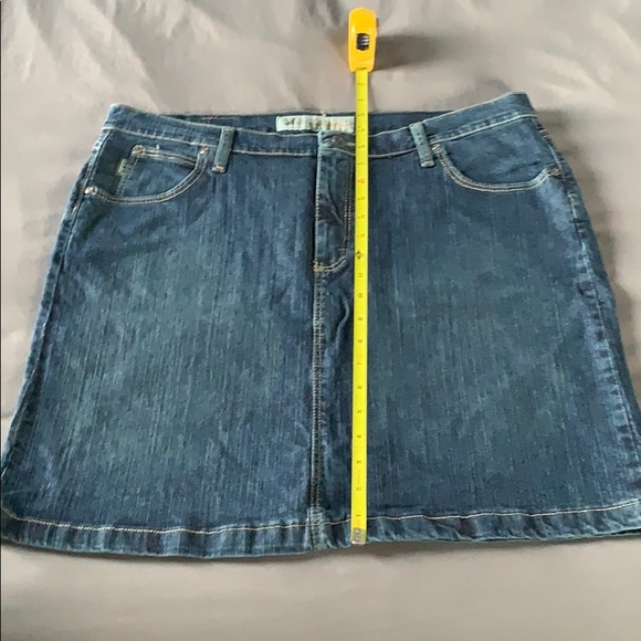 Cabela’s Denim Skirt. NWOT - Picture 6 of 8